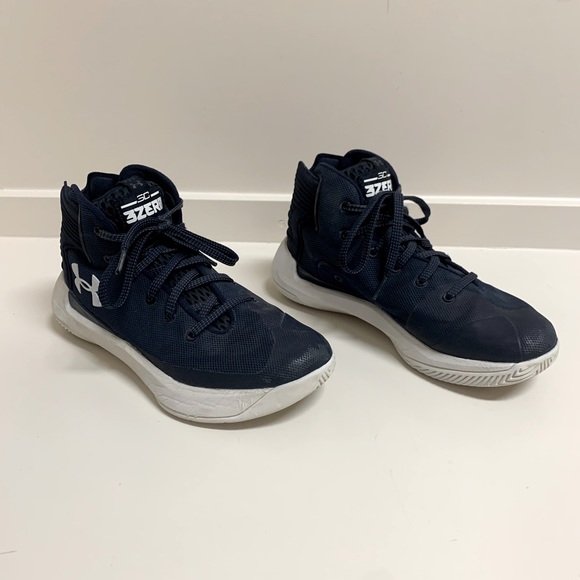 Steph Curry basketball shoes. 5.5Y. - Picture 1 of 7